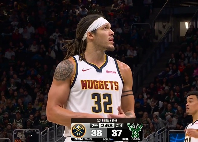 世界杯官方直播平台-里外里差不少！戈登进攻犯规 掘金挑战成功阻挡2+1